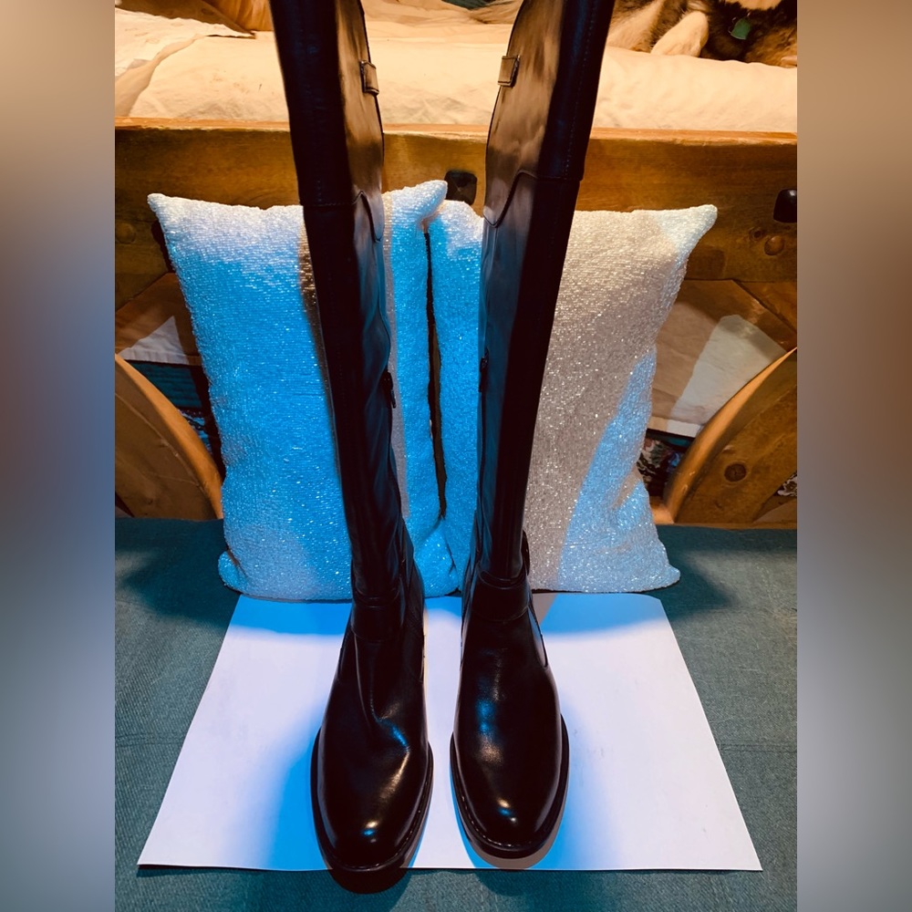 BORN Crown Collection Selyse Riding Boots - Picture 6 of 16